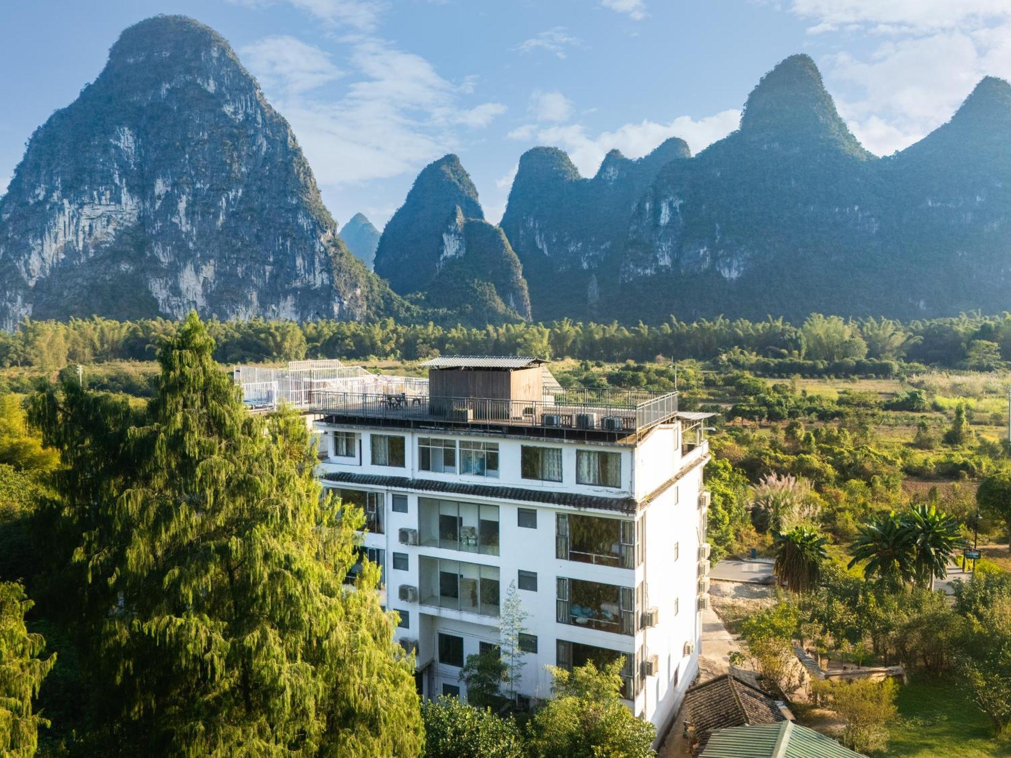 Leisure Courtyard Hotel Yangshuo-Free Shuttle Bus To Yangshuo Station Stay 2 Nights One Way Екстериор снимка
