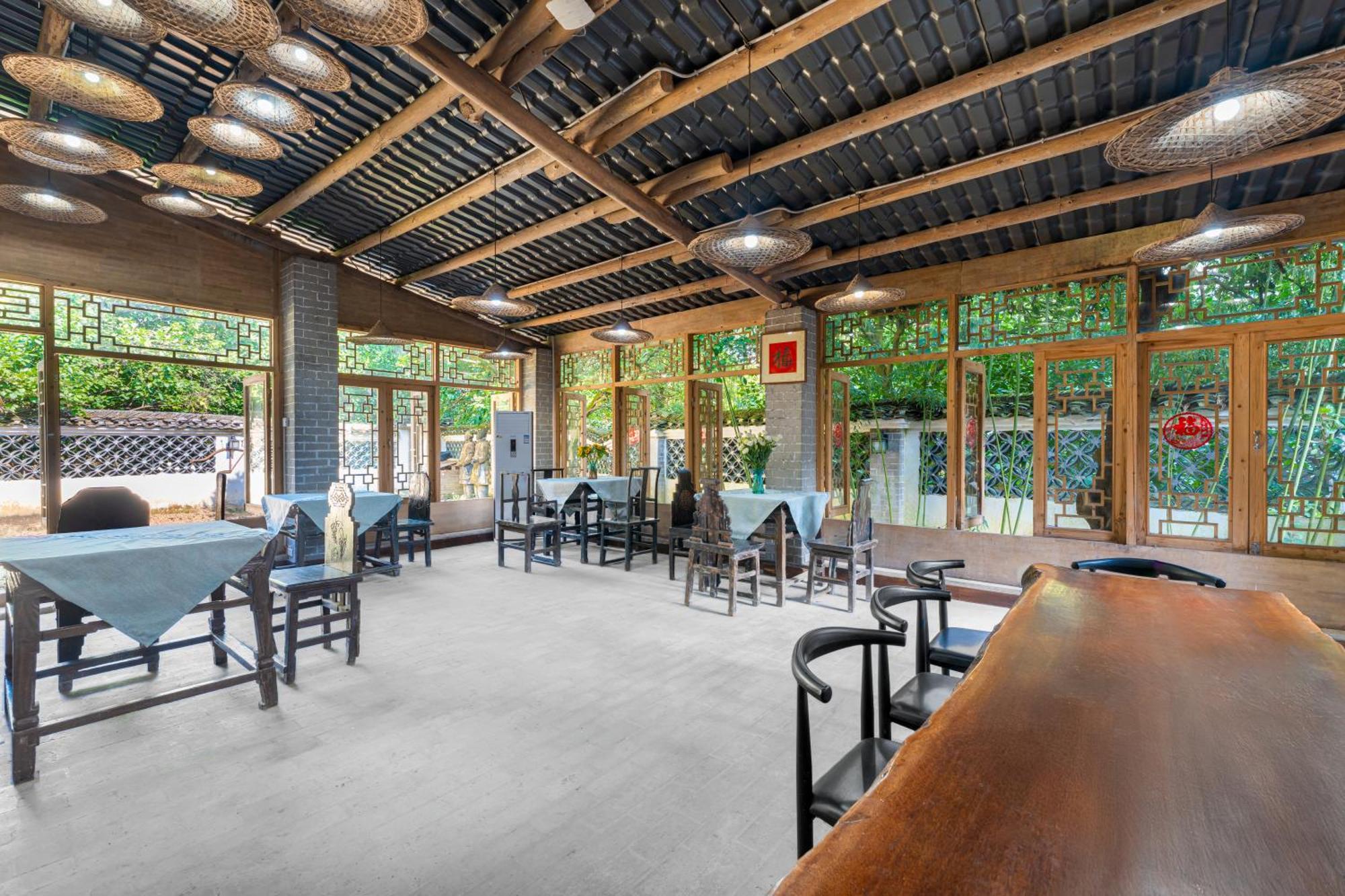 Leisure Courtyard Hotel Yangshuo-Free Shuttle Bus To Yangshuo Station Stay 2 Nights One Way Екстериор снимка