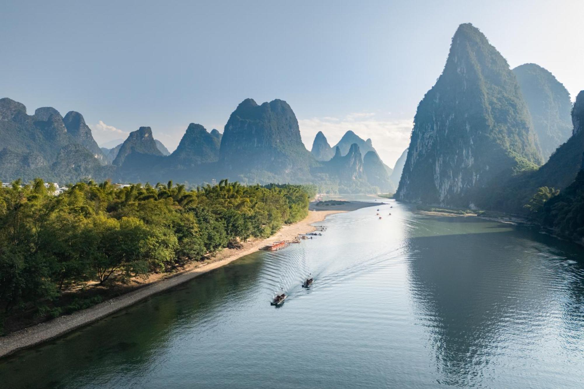Leisure Courtyard Hotel Yangshuo-Free Shuttle Bus To Yangshuo Station Stay 2 Nights One Way Екстериор снимка