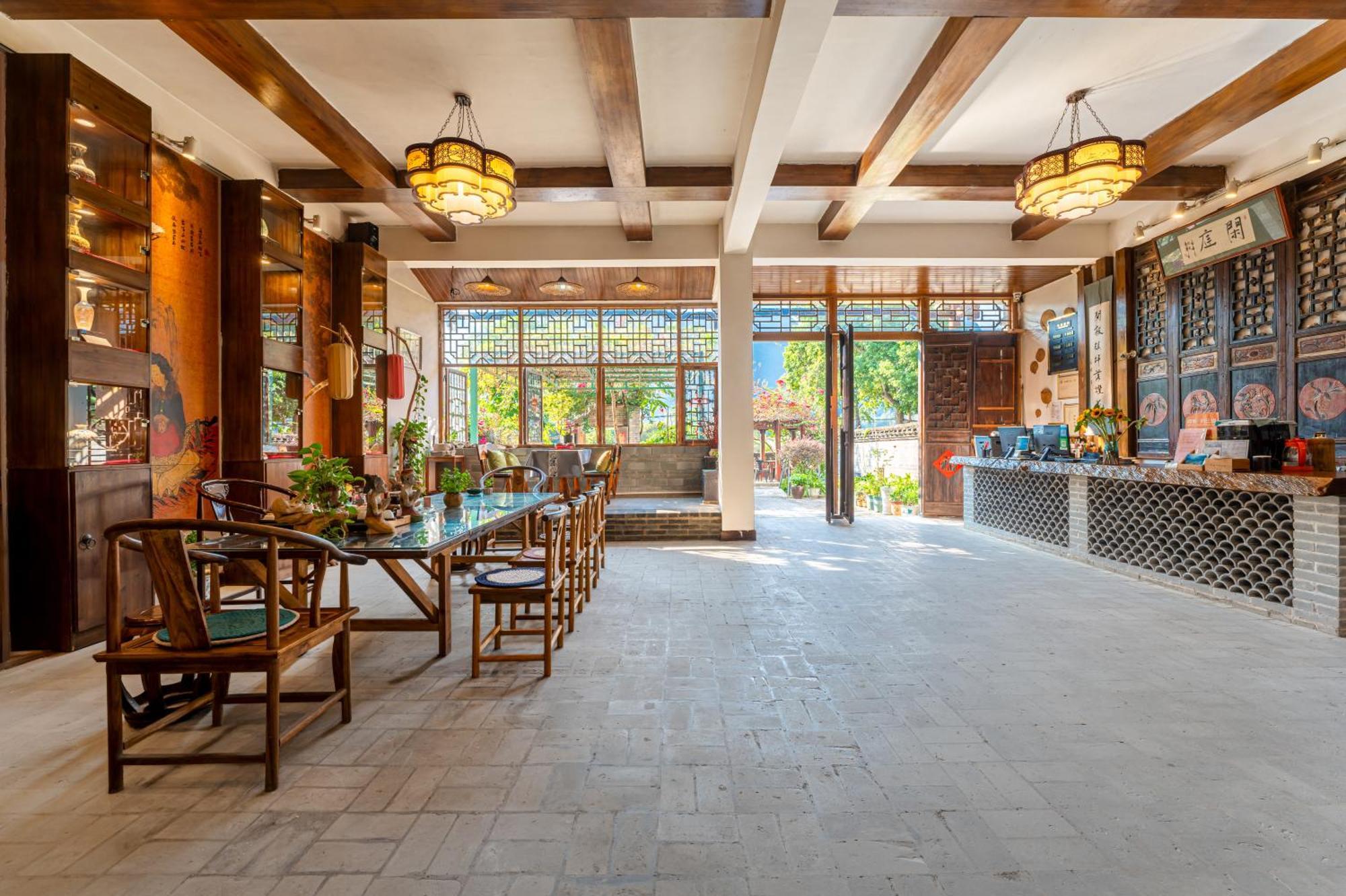 Leisure Courtyard Hotel Yangshuo-Free Shuttle Bus To Yangshuo Station Stay 2 Nights One Way Екстериор снимка